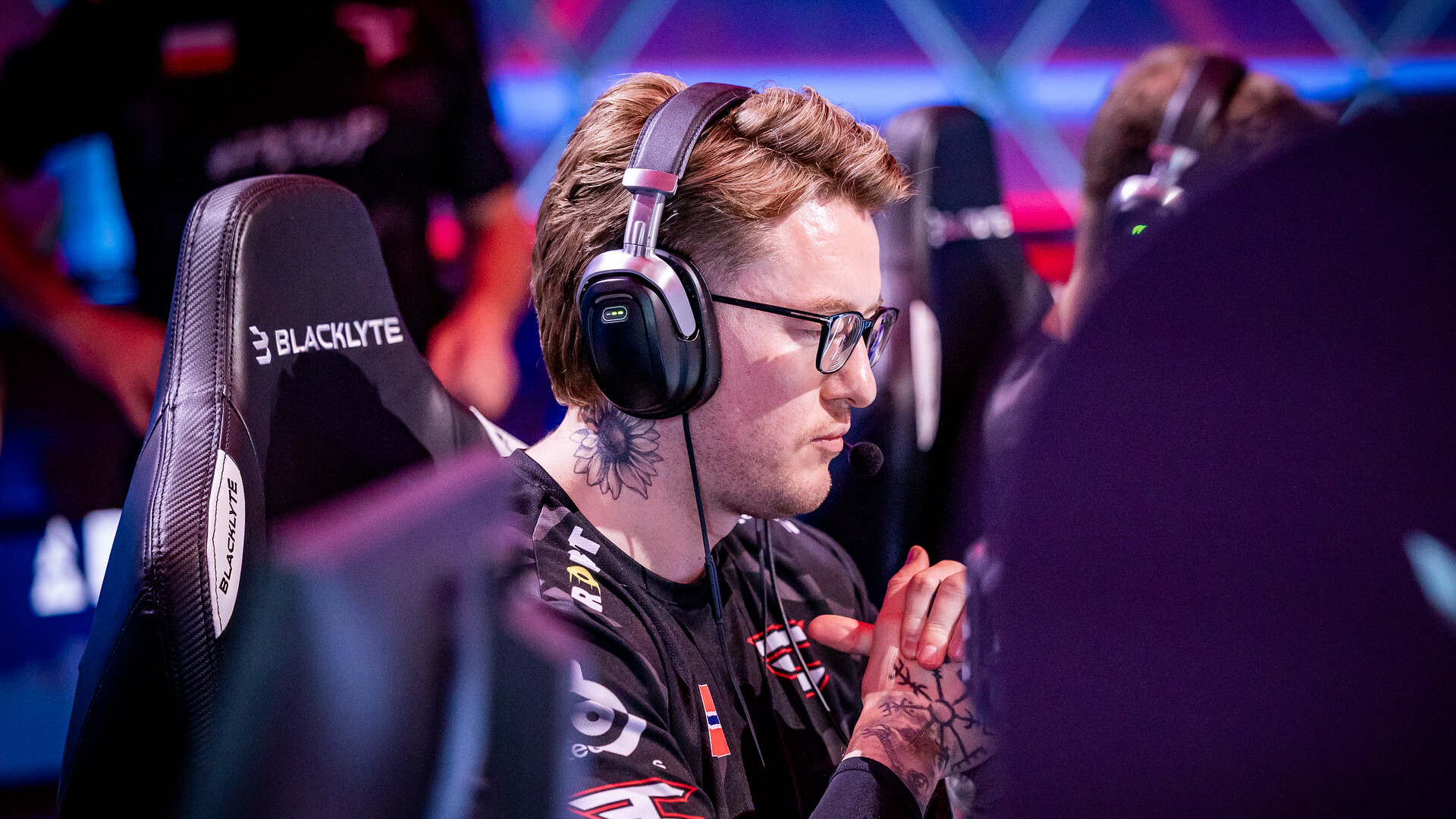 BLAST Rivals 2025: Prediction for the Clash Between FaZe and Falcons in the Group Stage
