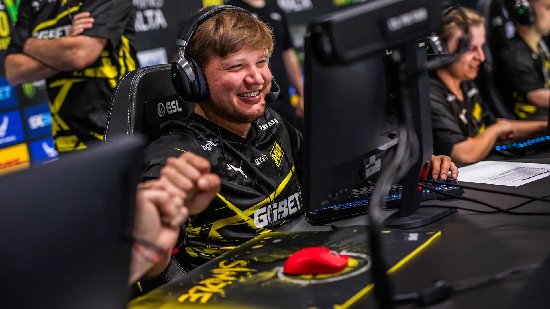 FaZe defeat BC.Game 2:0 — s1mple delivers a standout performance
