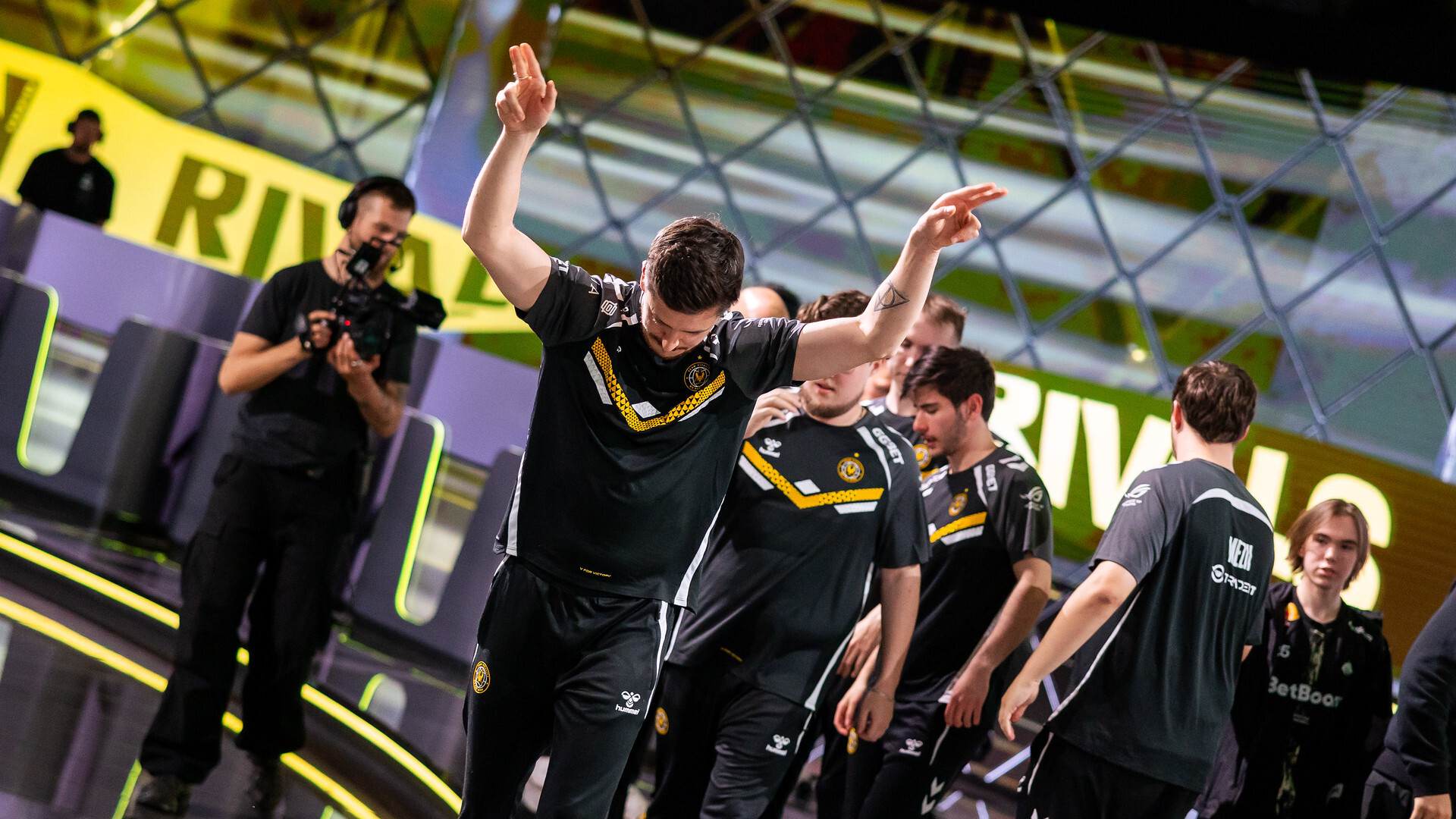 Vitality set CS2 All Time Record Win Streak, pushing it to the BLAST Rivals 2025 Grand Final — 24 Wins in a Row