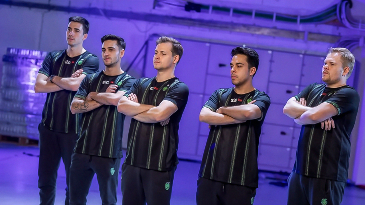 Early Aspirations and Roster Assembly