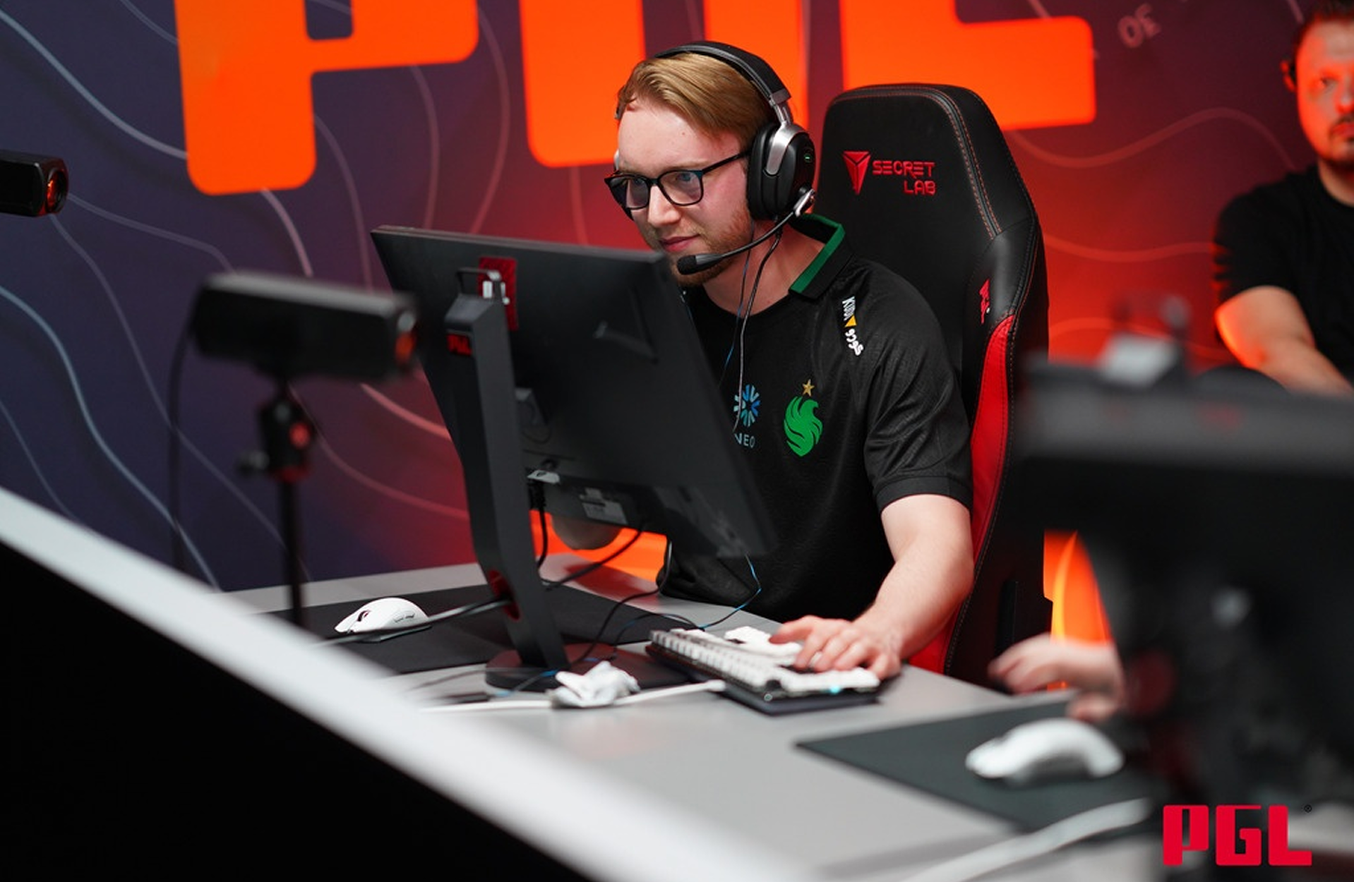 TeSeS Opens Up About Defeat, Adaptation, and the m0NESY Effect in Falcons