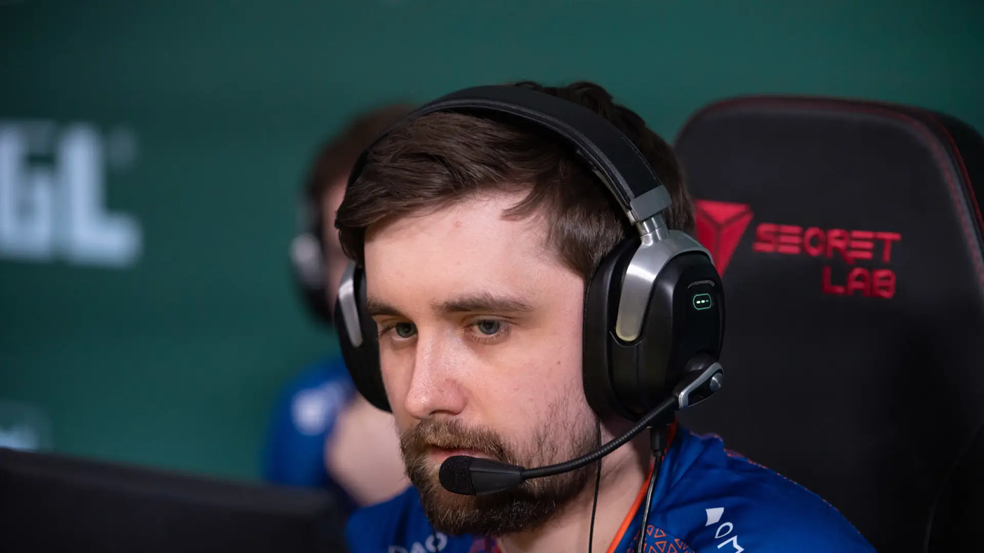 HooXi in Astralis: Team Stability, Leadership, and Community Reaction