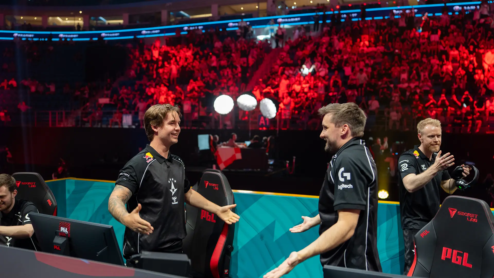 Device Returns to Top Form as Astralis Advance to PGL Astana 2025 Final