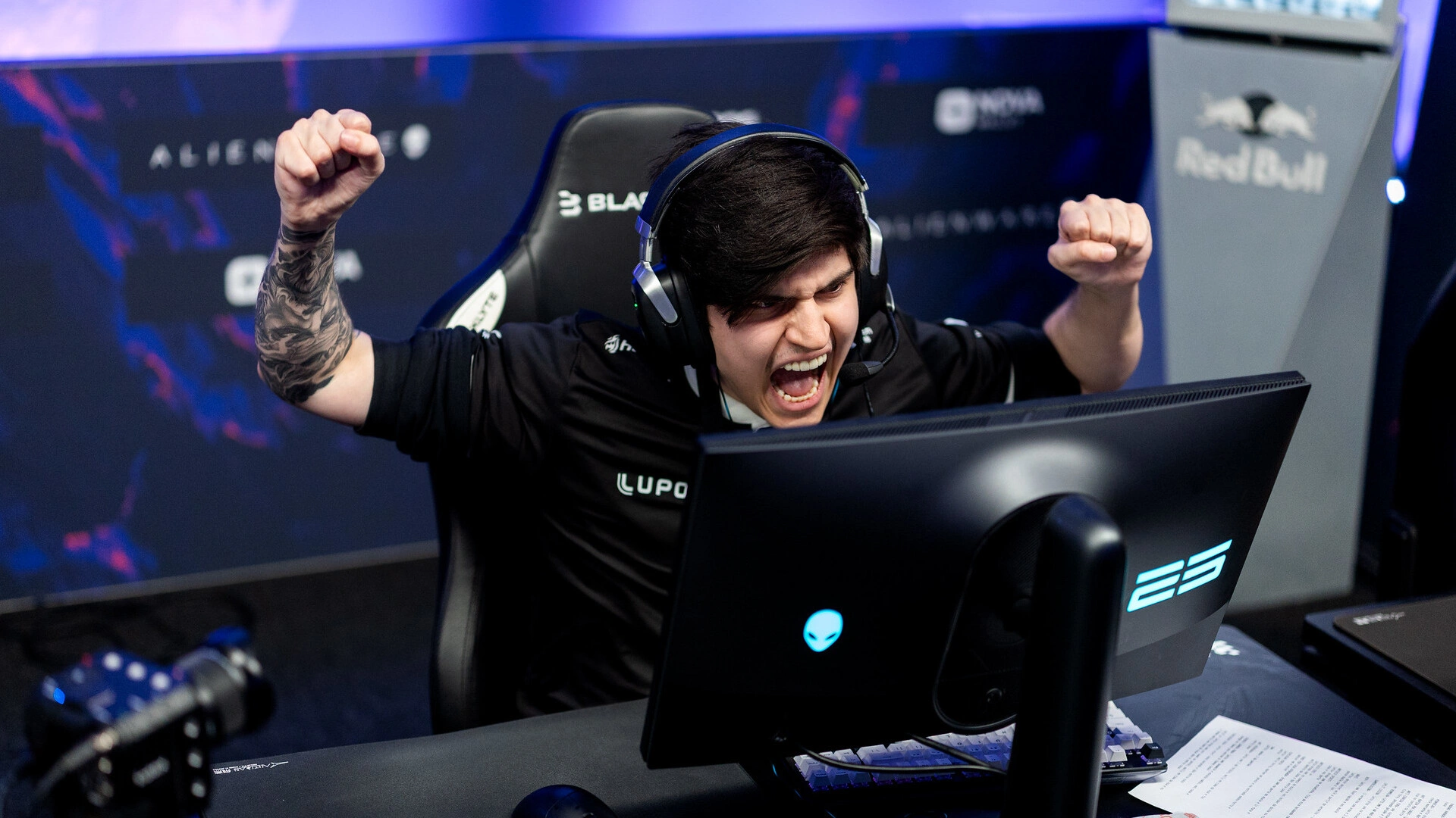 Three Elimination Wins: Legacy, paiN, and MOUZ Stay Alive at BLAST.tv Major