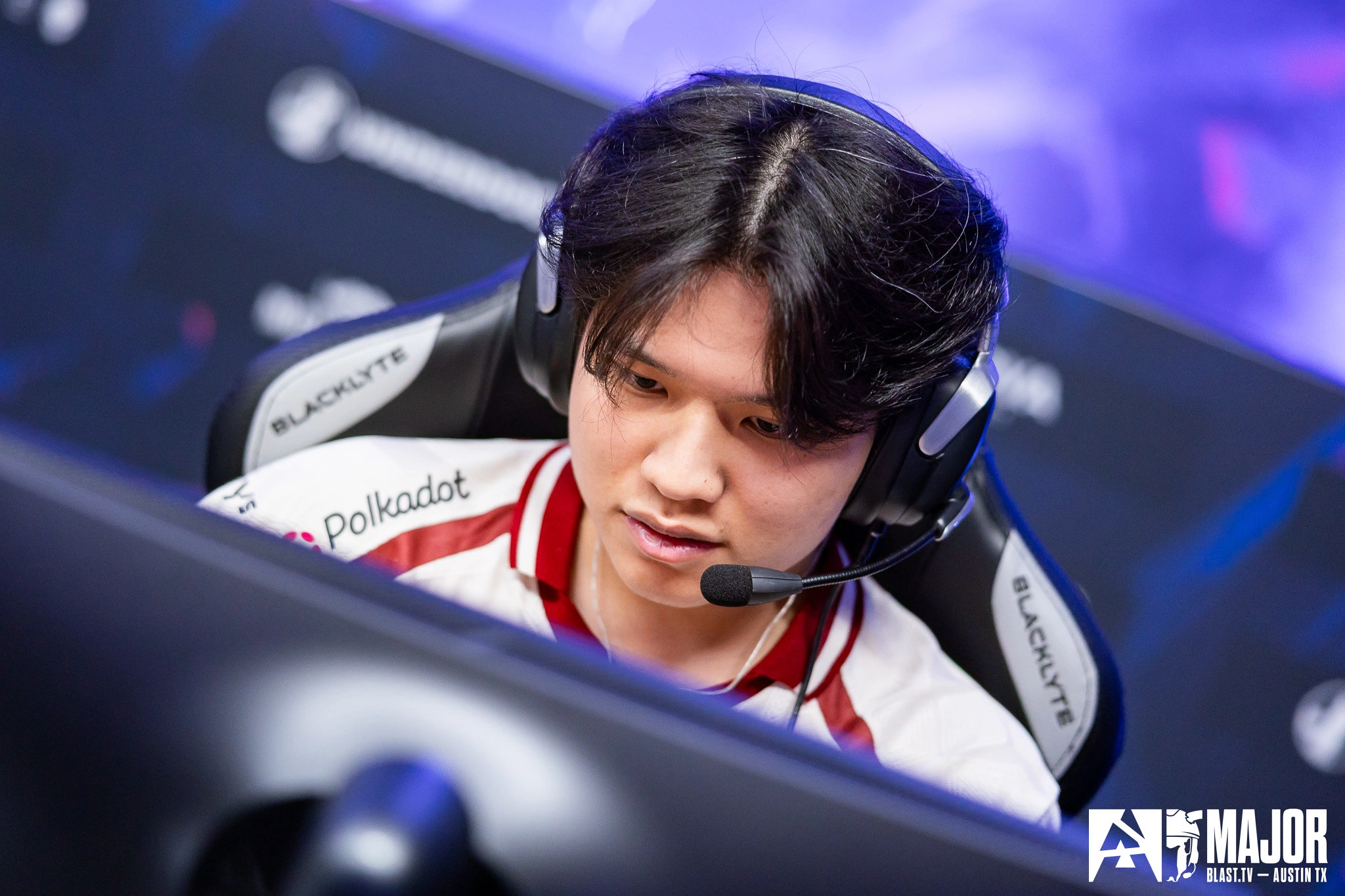 Prediction: HEROIC vs BIG at FISSURE Playground 1 – A Classic CS2 Rivalry