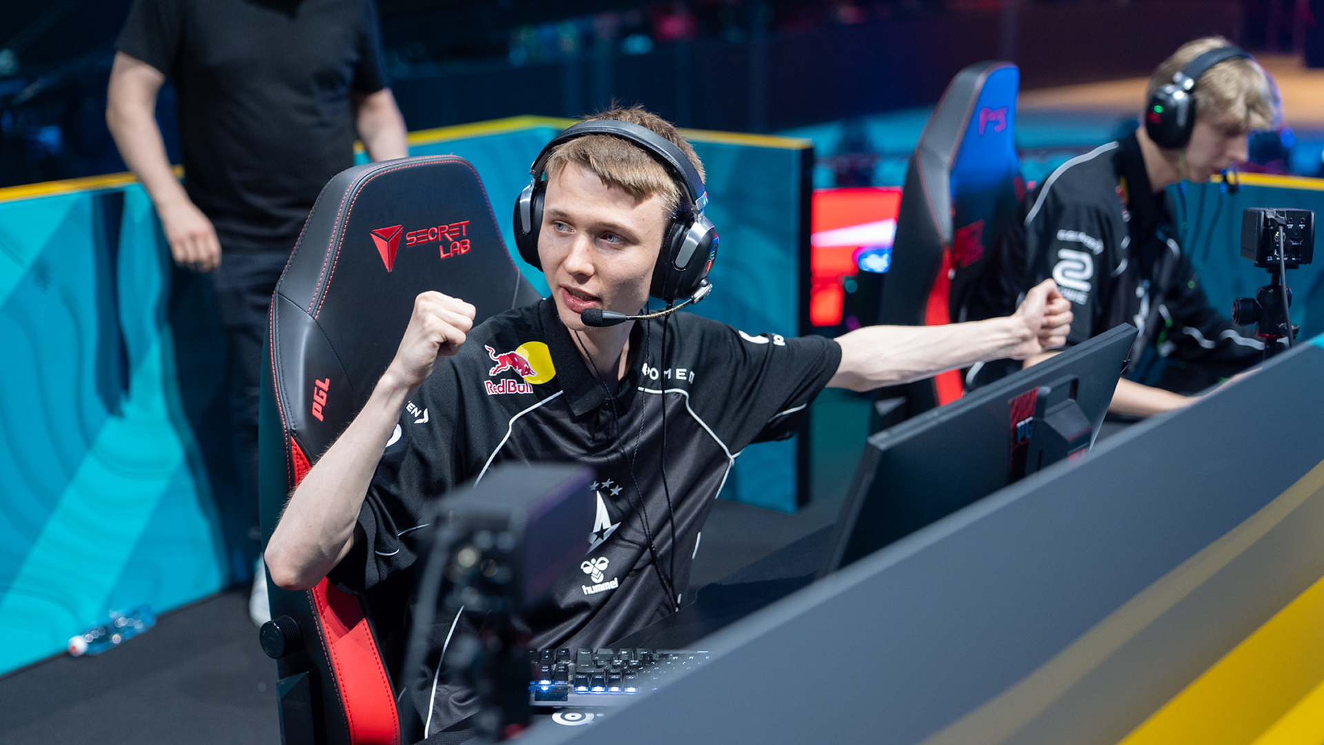 Astralis leave no chance for BetBoom and advance to the FISSURE Playground 1 final