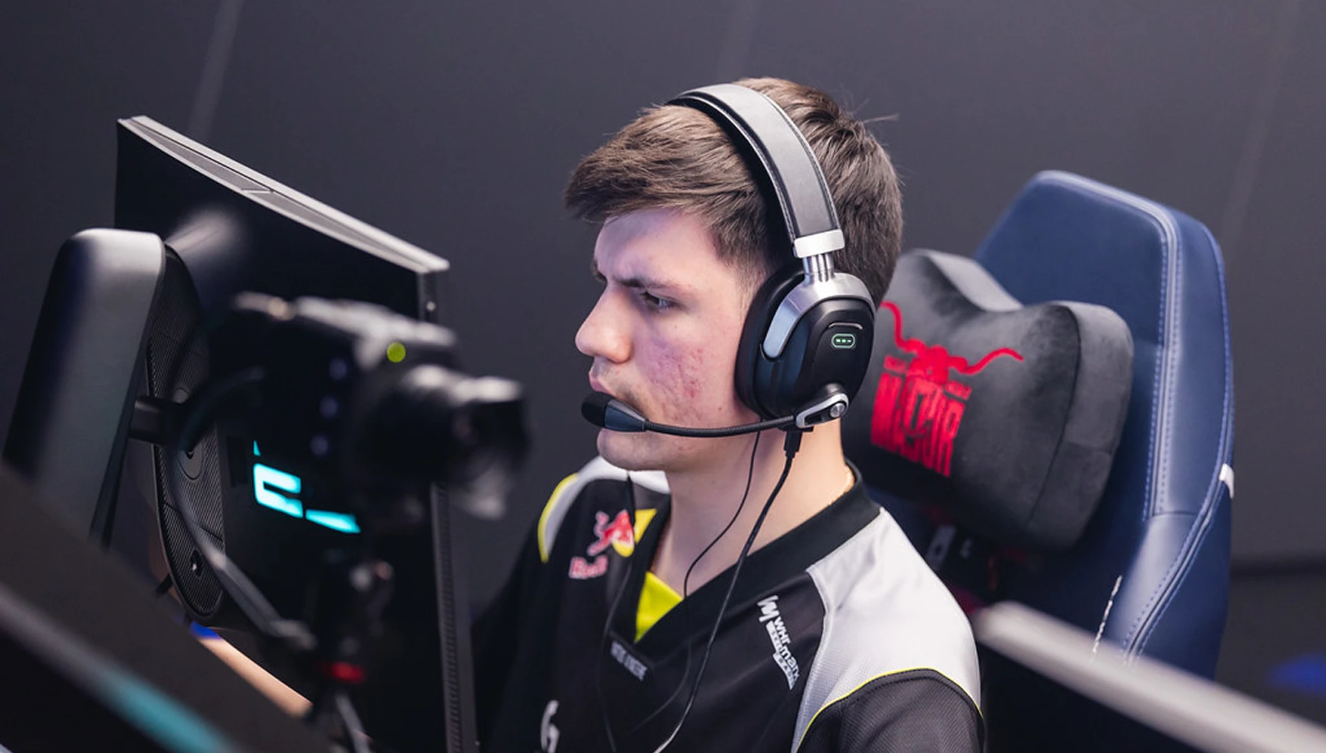 NAVI crush FaZe and move forward at IEM Cologne 2025