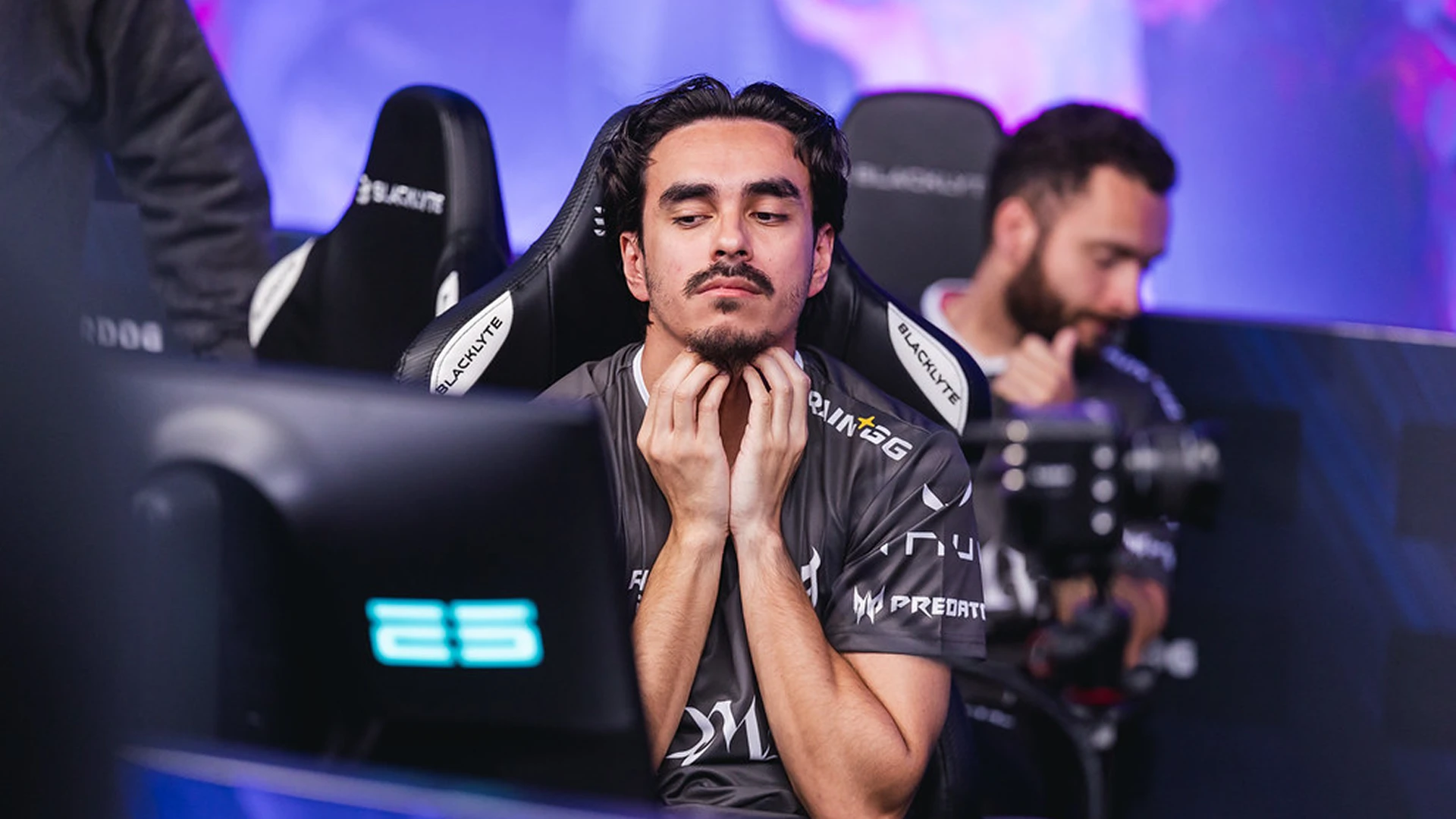 3DMAX eliminate paiN in the Group B decider at FISSURE Playground 1