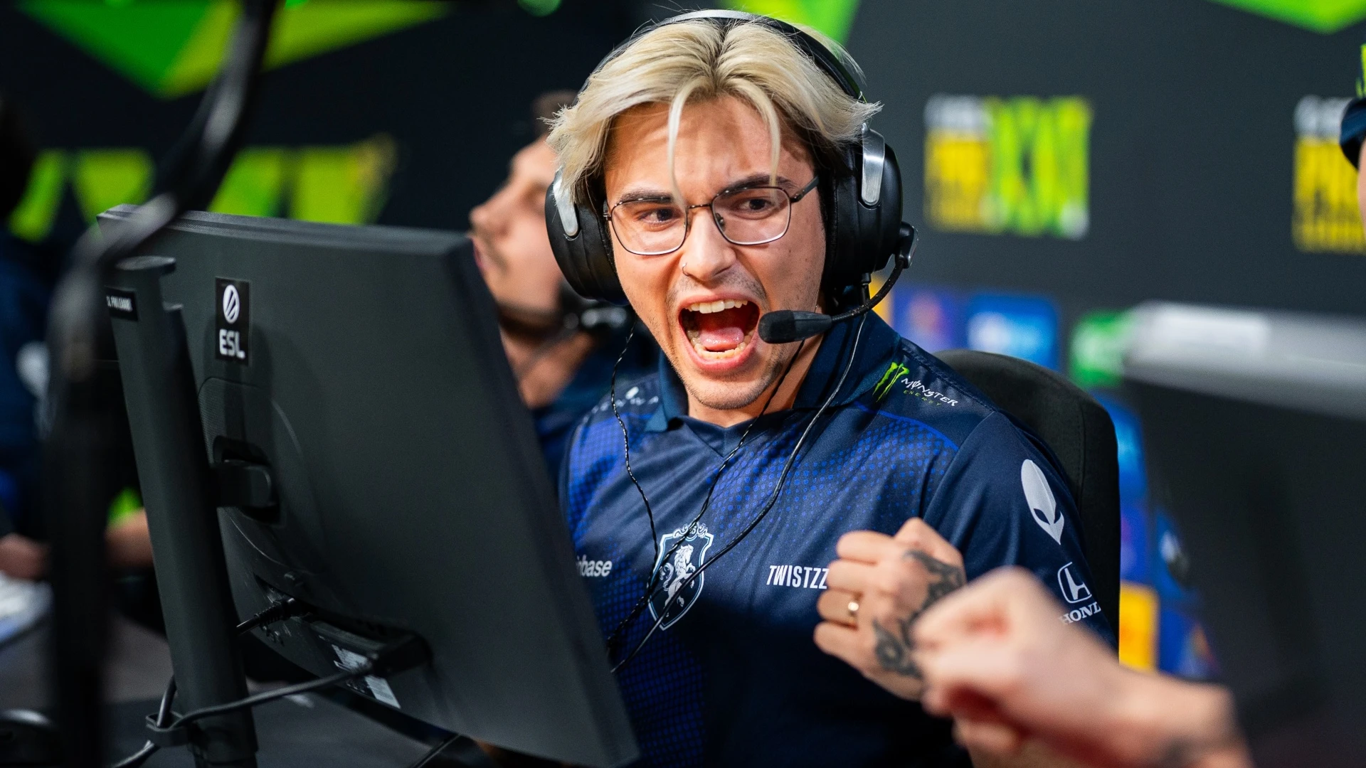 Liquid defeat FlyQuest and move forward at IEM Cologne 2025