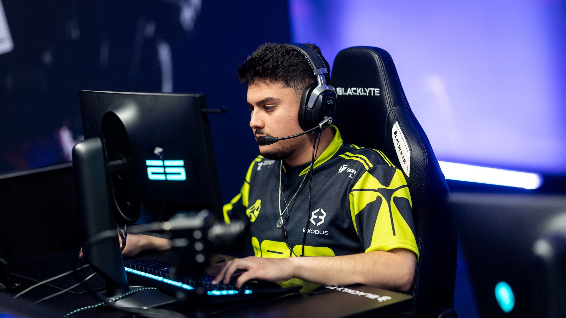 Perfect World find a way to bring top teams to a tier-2 event despite Valve’s restrictions