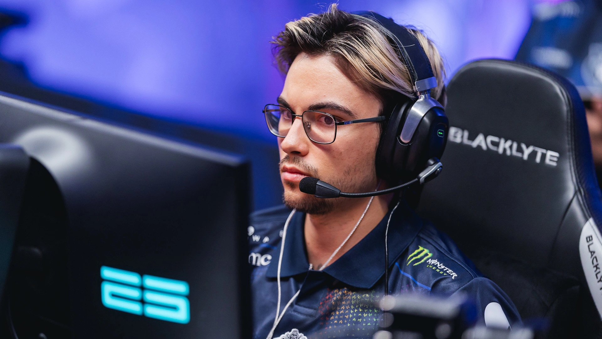 Liquid eliminated by VP.Prodigy in BLAST Open London 2025 qualifier quarters