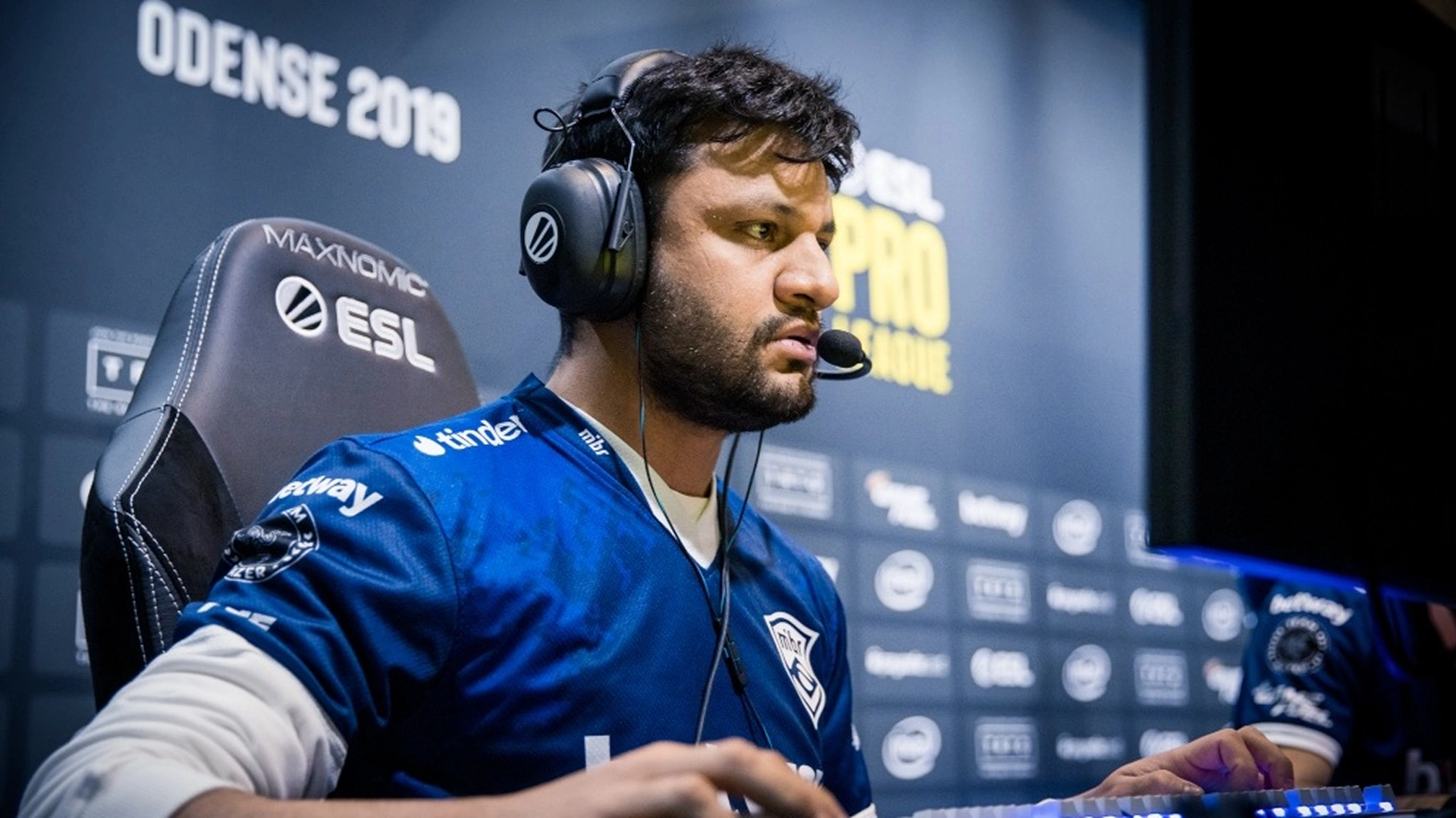 CS2 Tournament on an Aircraft Carrier: Brazil Stuns the World with a Unique LAN Event